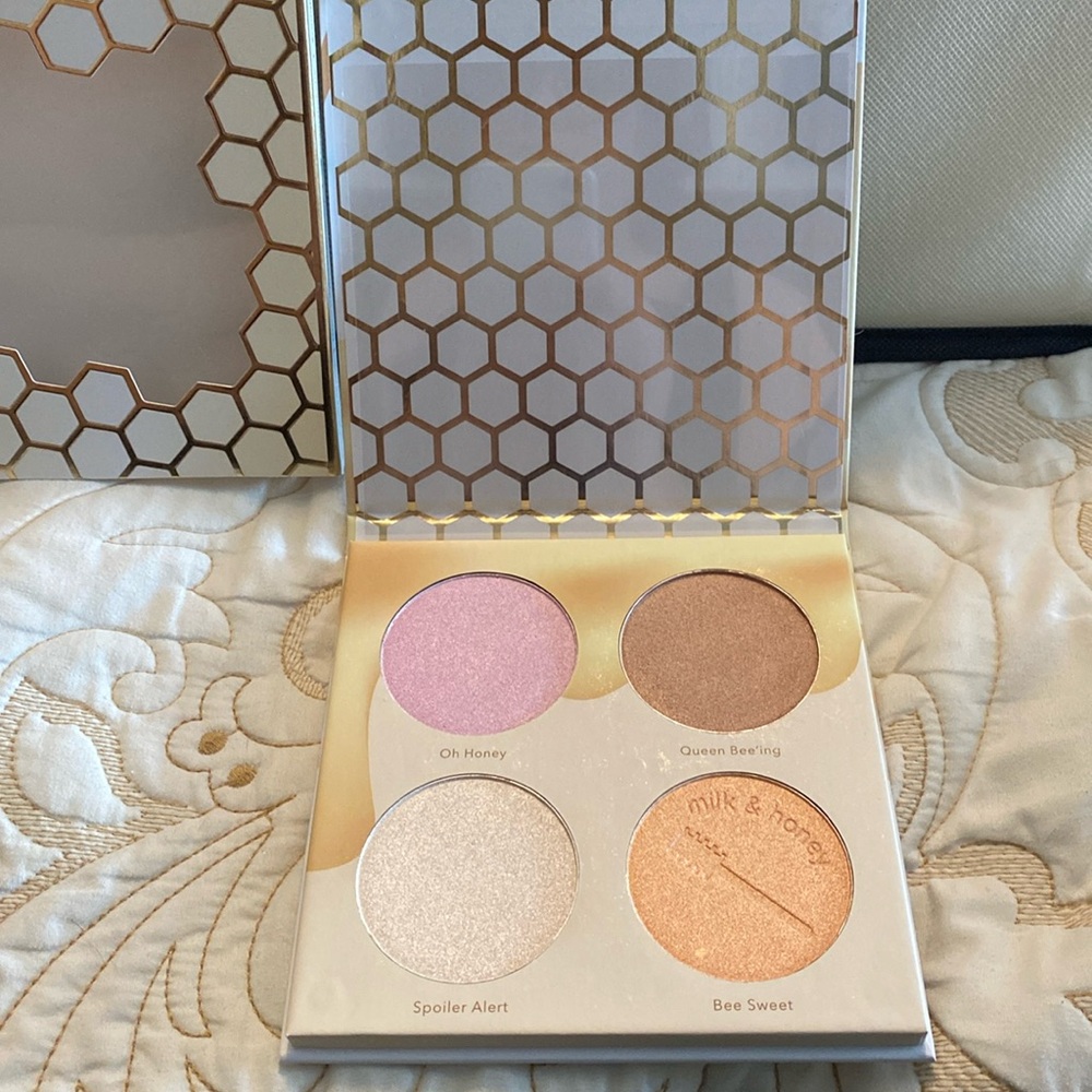 Beauty Bakerie Milk& Honey Highlighter Palette